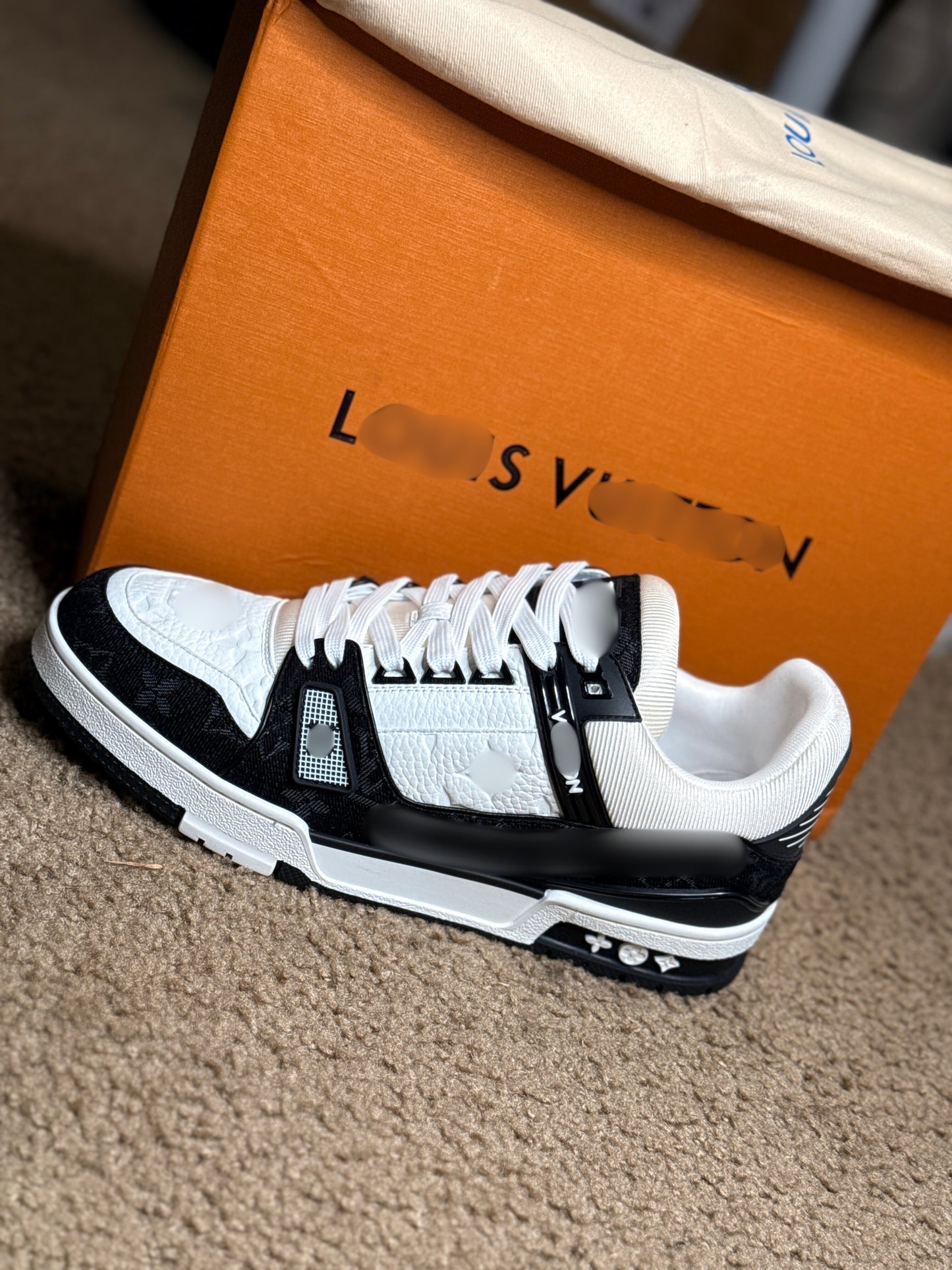 Men sneakers