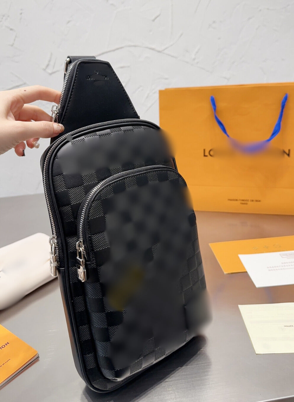 Men’s L bag
